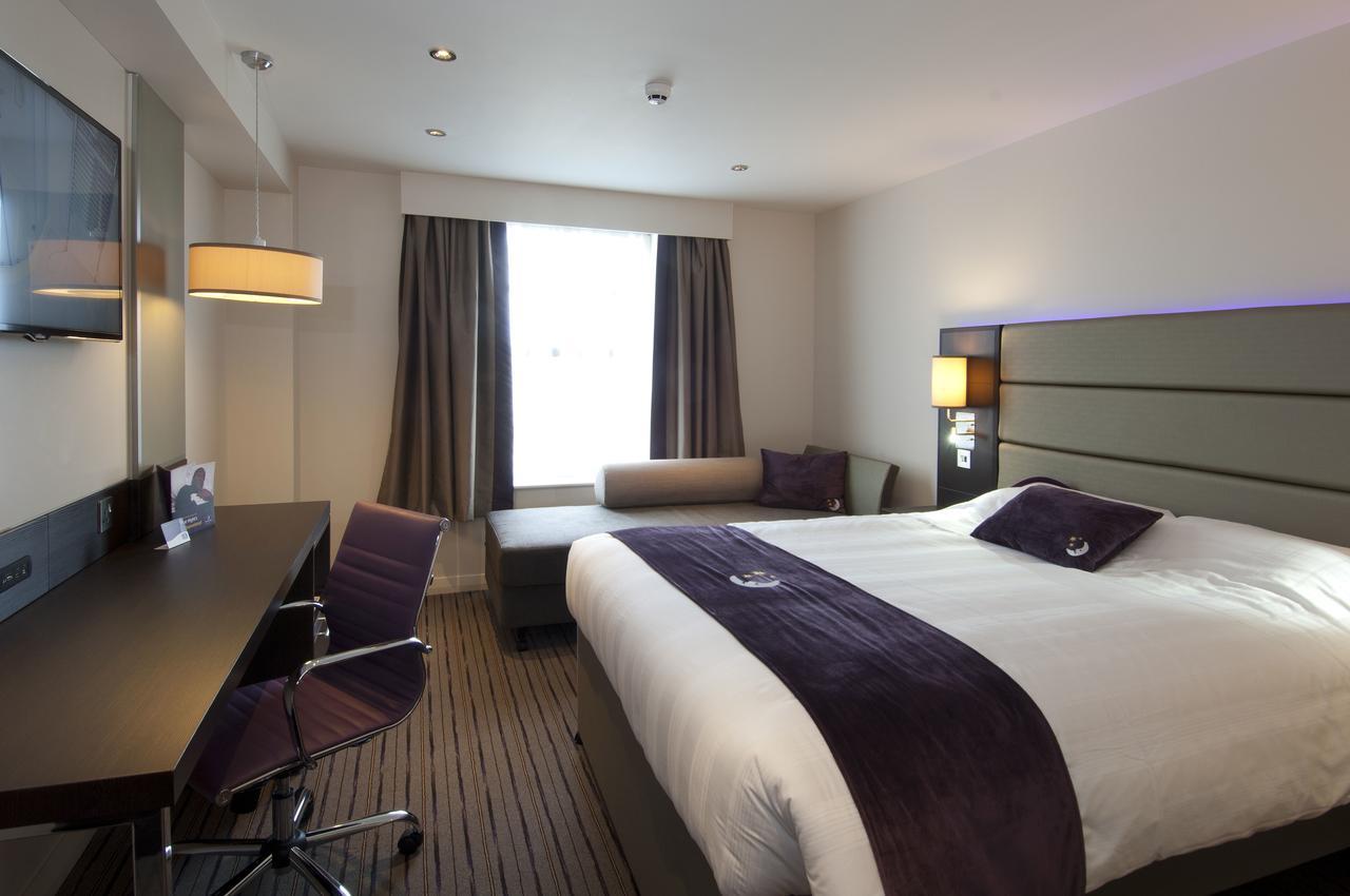 Premier Southwark Borough High St 3* Londra